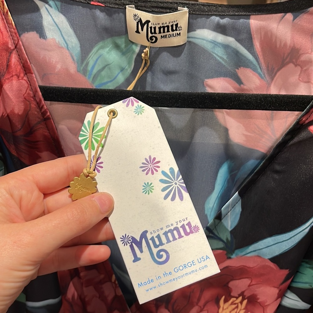 SO BEAUTIFUL show me your mumu maxi dress - Picture 5 of 7